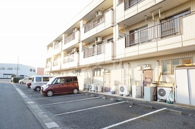 14/20 駐車場