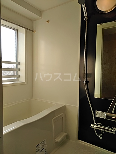 15/30 浴室