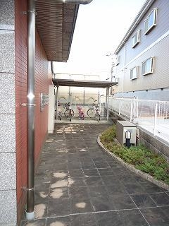 15/21 エントランス