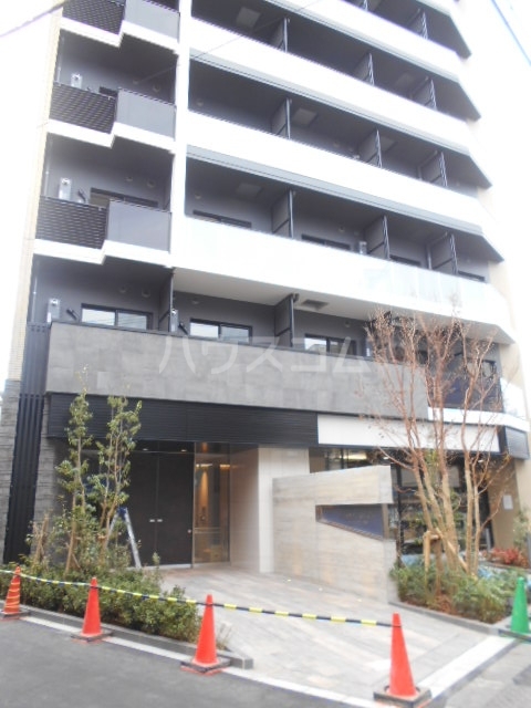 26/30 エントランス