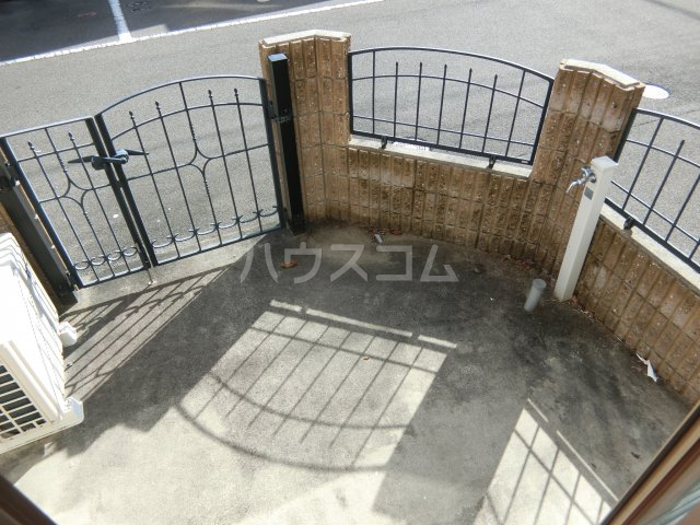 16/28 バルコニー