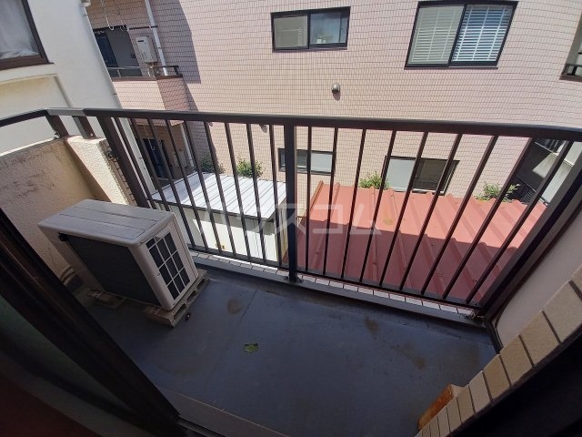 15/27 バルコニー