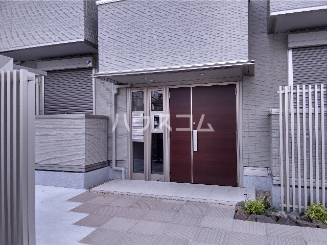 17/24 エントランス