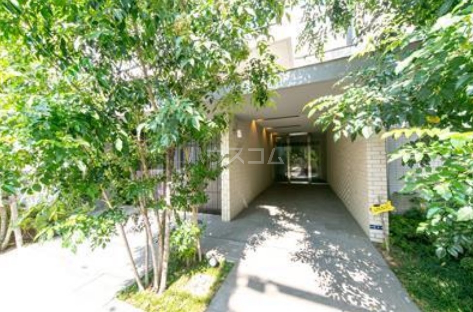 3/5 エントランス