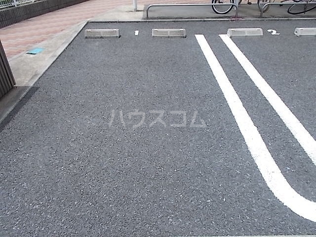 14/20 駐車場