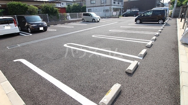 14/21 駐車場