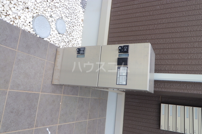 17/25 エントランス