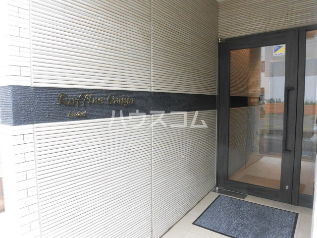 16/21 エントランス