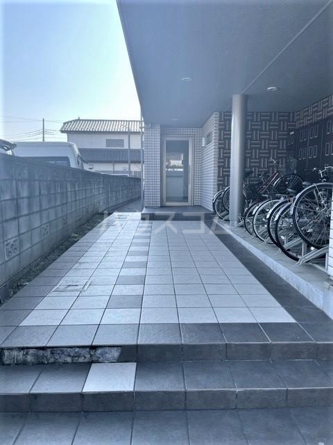 15/24 エントランス