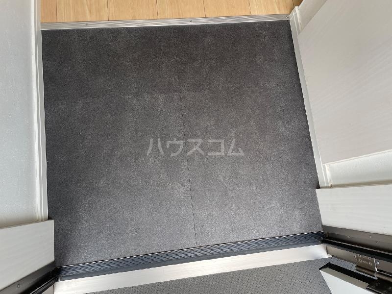 6/16 玄関