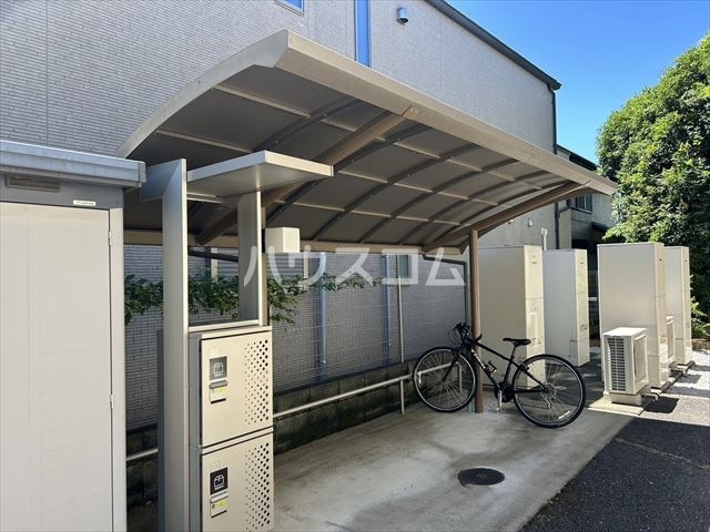 15/23 エントランス