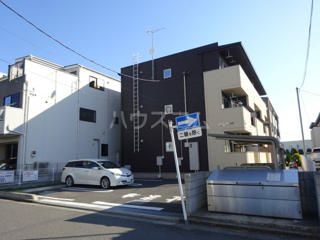 23/29 駐車場
