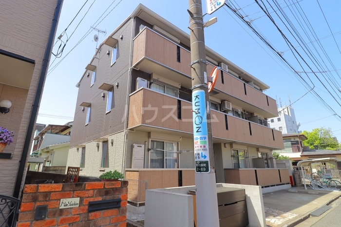 14/18 エントランス