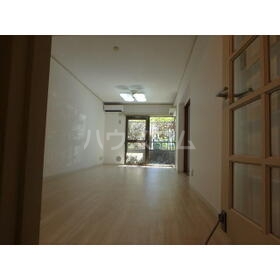 13/18 バルコニー