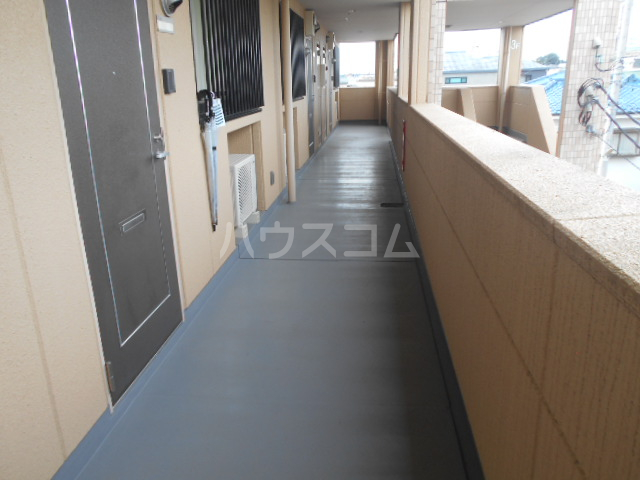 19/26 エントランス