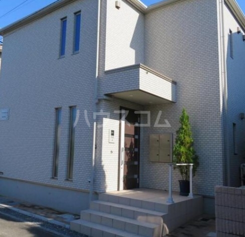 2/4 エントランス