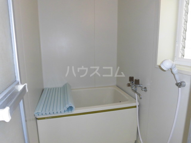 13/30 浴室