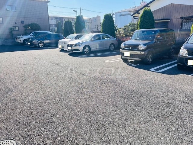 18/24 駐車場