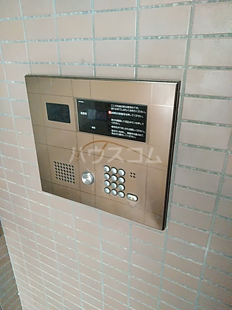 17/21 エントランス