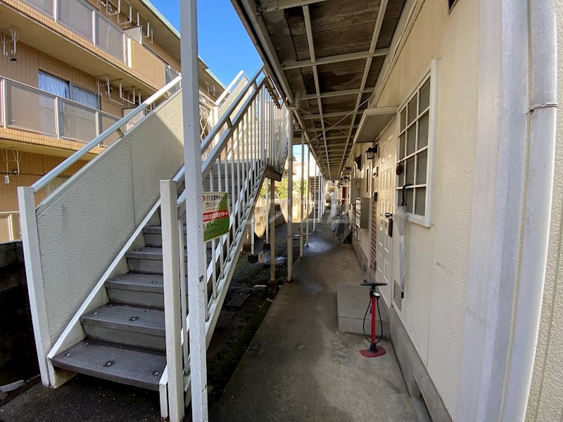 14/23 エントランス