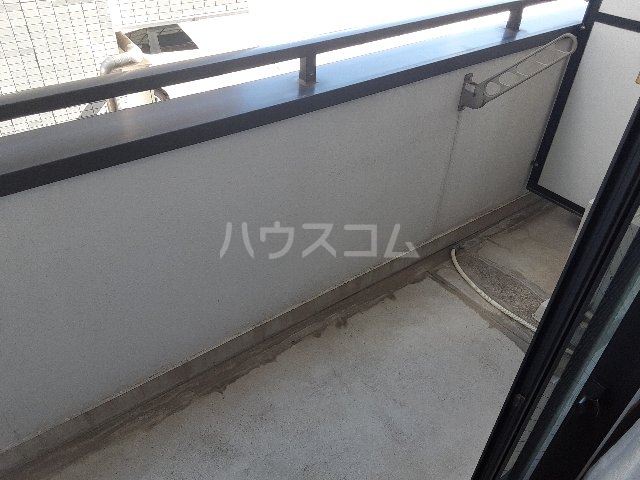 22/27 バルコニー