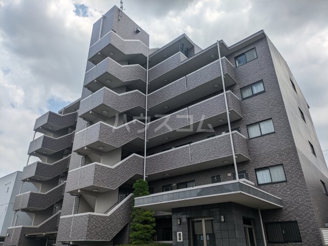 2/30 外観