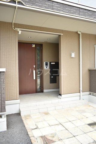 16/25 エントランス