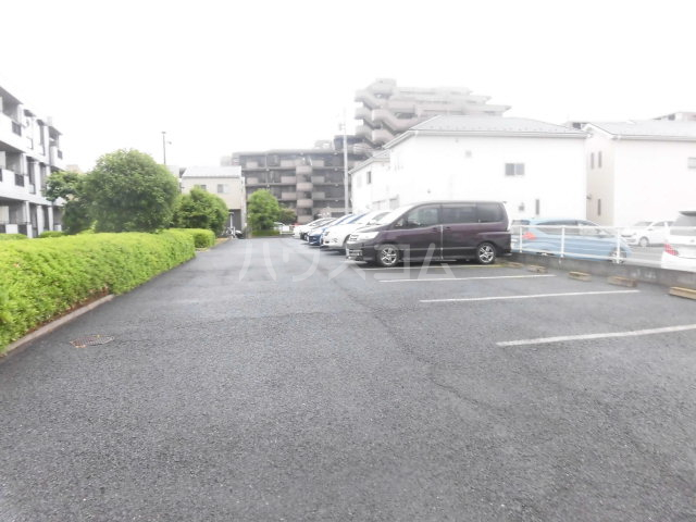 22/30 駐車場