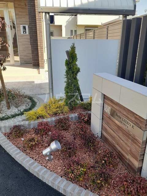 15/21 エントランス