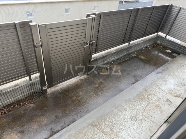 23/30 バルコニー