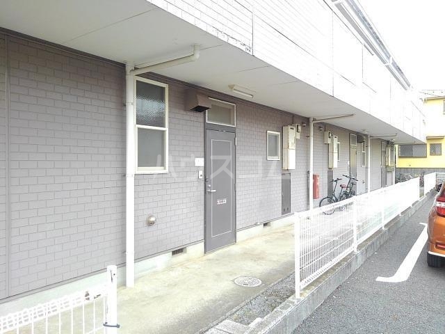 16/26 エントランス