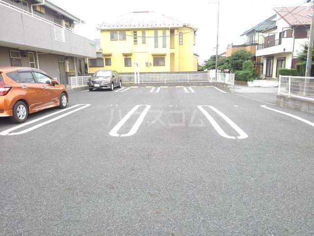 17/26 駐車場