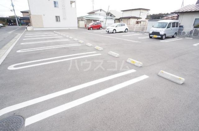 16/30 駐車場