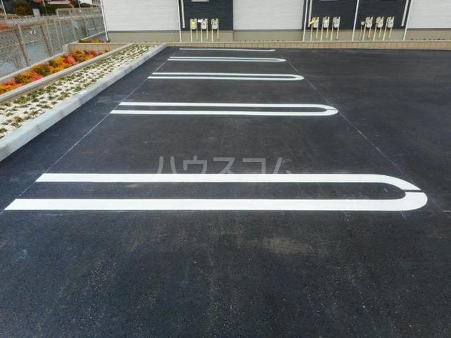 15/23 駐車場