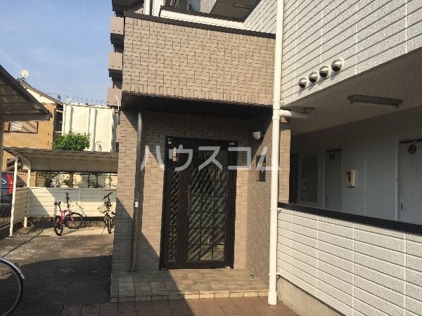 19/28 エントランス