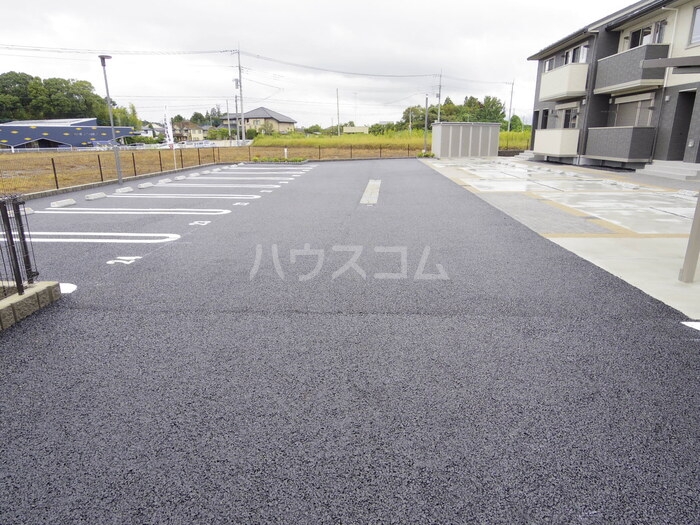 18/20 駐車場