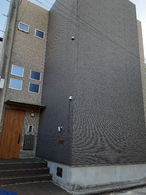 22/30 エントランス