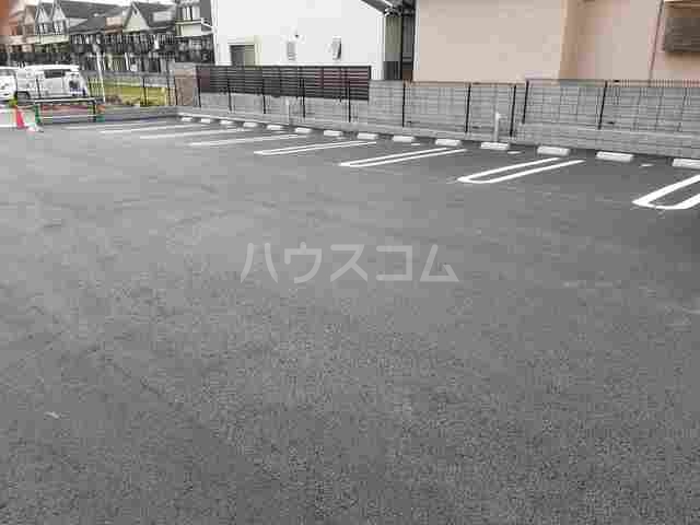 15/27 駐車場