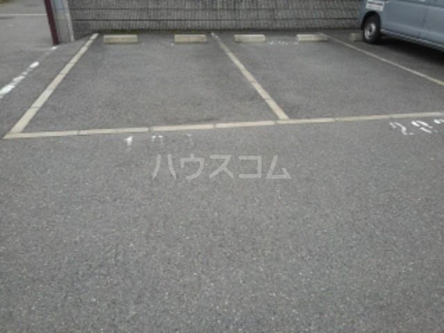 19/25 駐車場