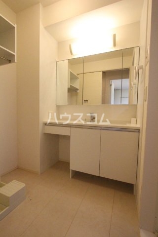 17/30 洗面