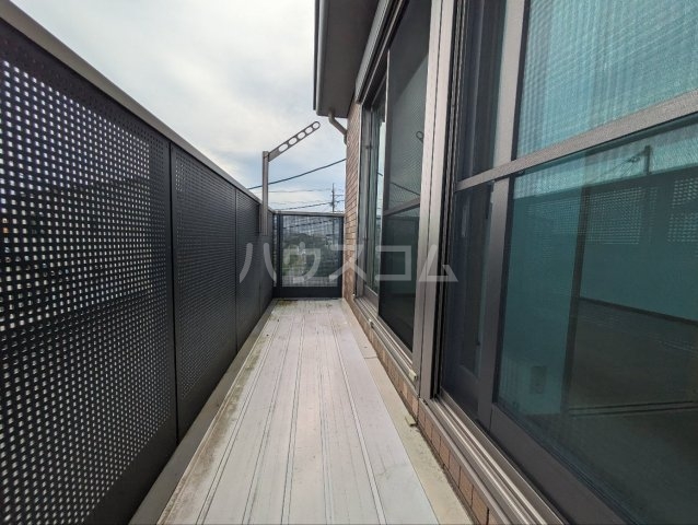 23/30 バルコニー