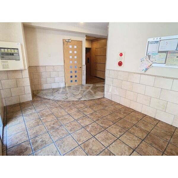 2/10 エントランス