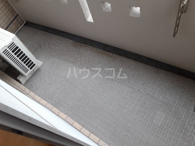 17/25 バルコニー