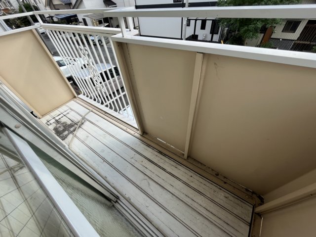 18/27 バルコニー