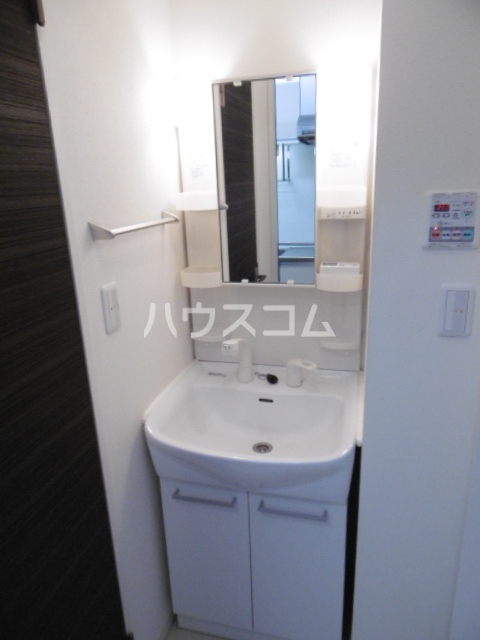 13/30 洗面