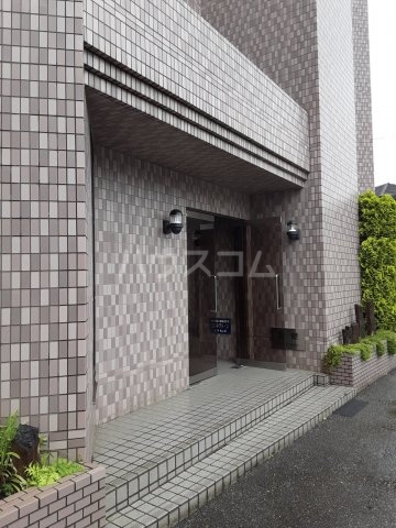 29/30 エントランス