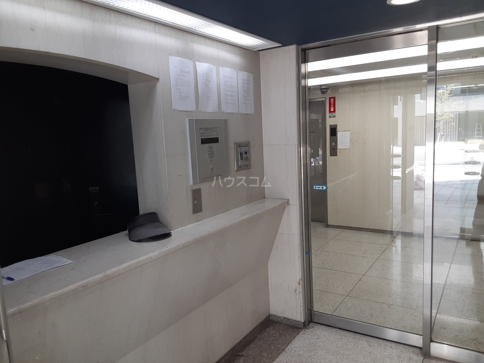 14/17 エントランス