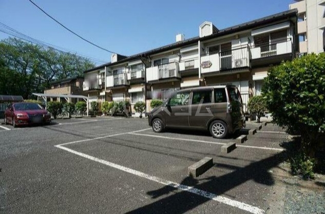 3/3 駐車場