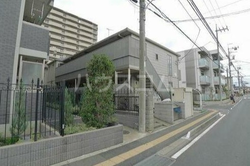 14/15 エントランス