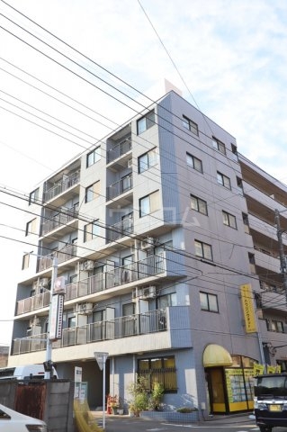 14/18 エントランス